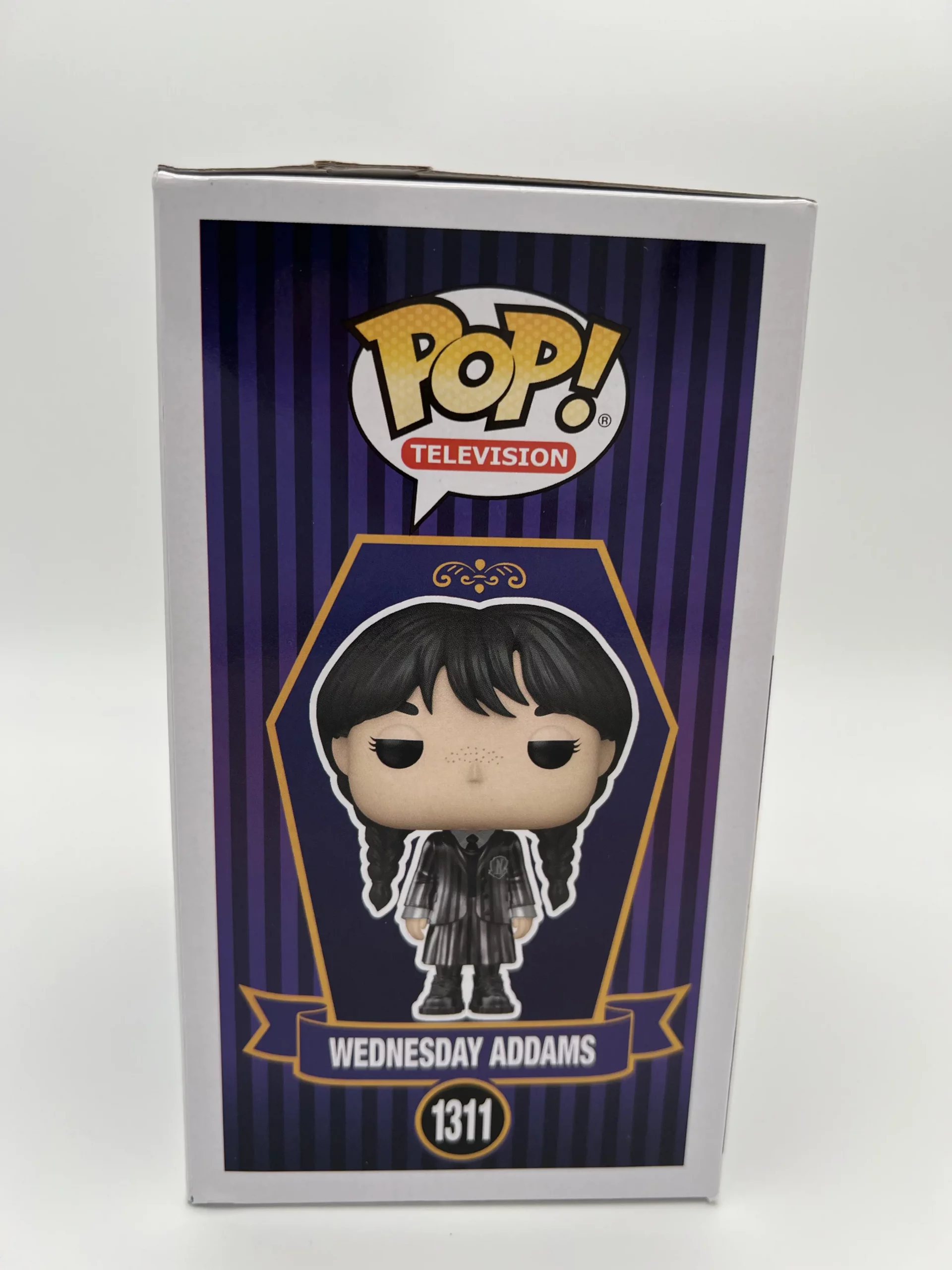 Funko POP! Wednesday - Wednesday Addams 1311 Special Edition (beschädigt) – Bild 4